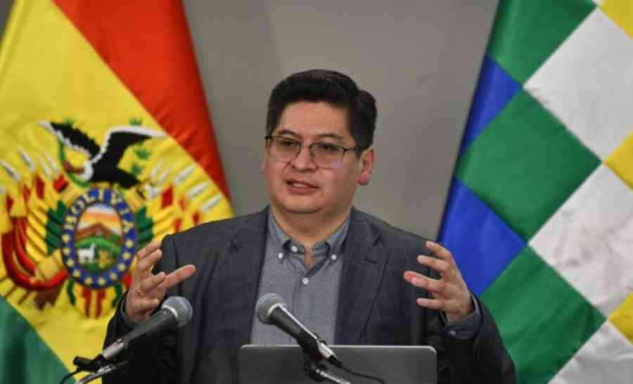 Gobierno dice que tiempo de publicación del informe del FMI es una prerrogativa del país y "desmiente" a Tuto Quiroga