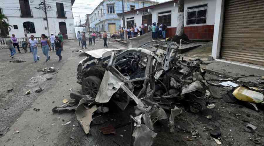 Tres muertos en varios ataques con disparos y explosivos de guerrilleros en Colombia