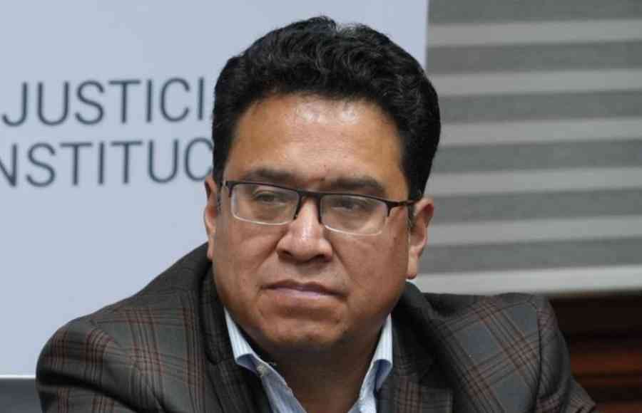 Renuncia César Siles al cargo de Ministro de Justicia