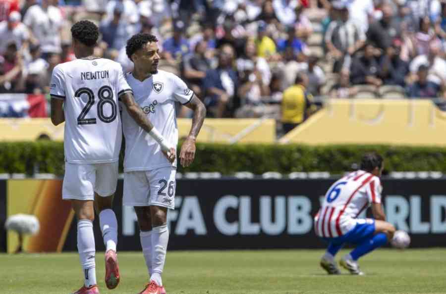 Atlético de Madrid se impuso, pero Botafogo celebró el pase a octavos