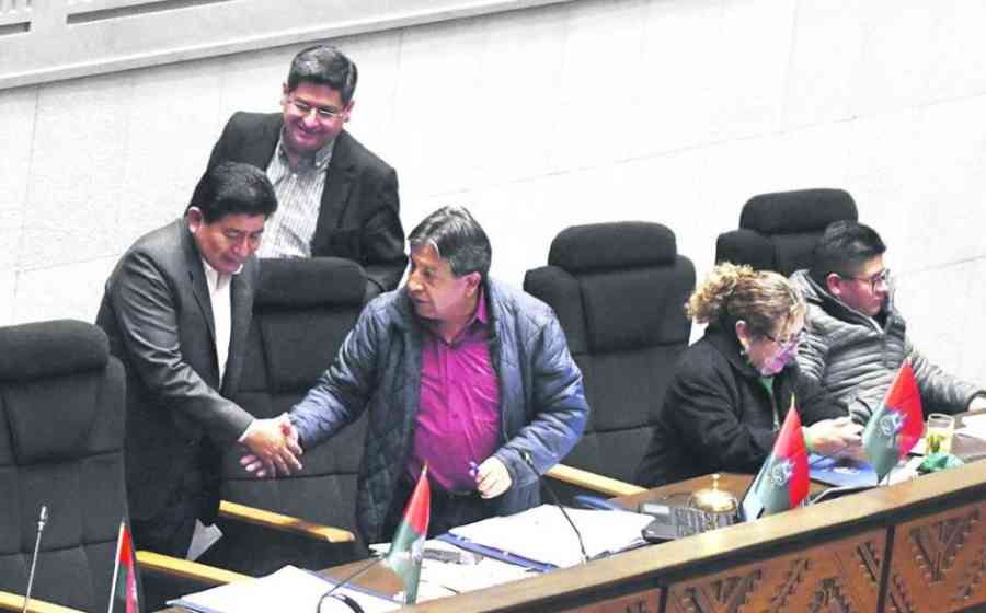 En 8 horas de debate, la Asamblea Legislativa no logra validar crédito del BID por $us 30 millones