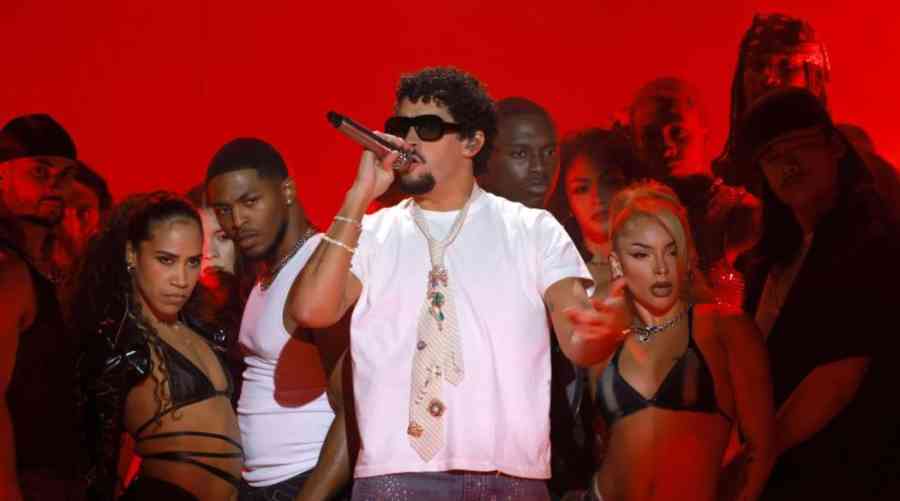 El potente mensaje de apoyo a los inmigrantes en EEUU que lanza Bad Bunny en el videoclip de "NUEVAYoL"