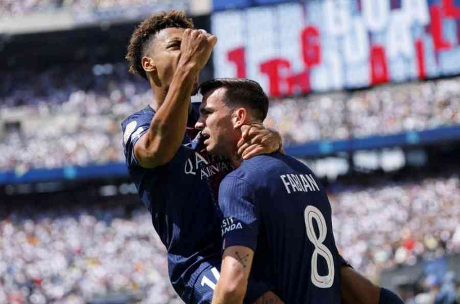 Humillación histórica: PSG destroza al Madrid y va por el título