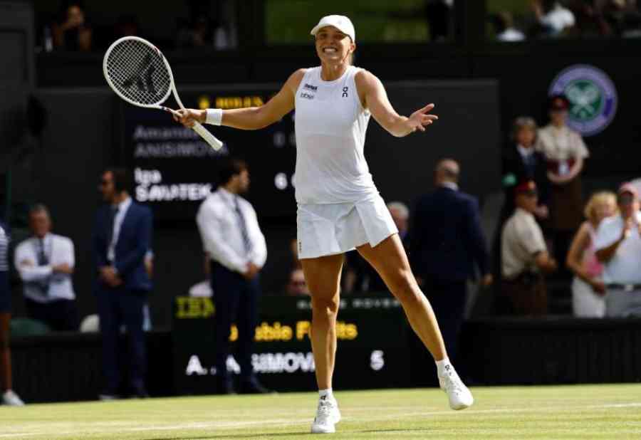 Iga Swiatek se corona en Wimbledon con una paliza contundente