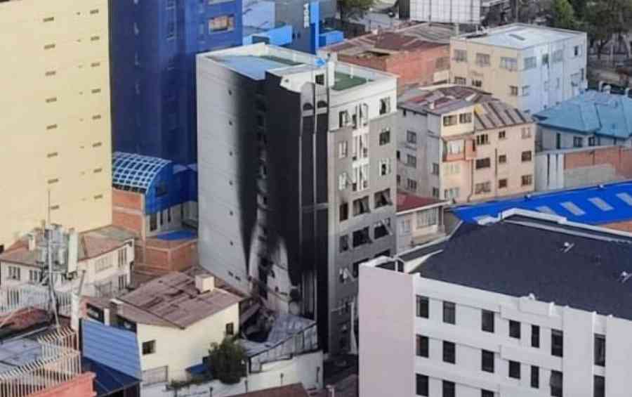Policía presume que una falla eléctrica provocó el incendio en La Paz