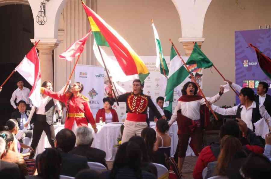 Gobierno amplía el feriado del Bicentenario a dos días: 6 y 7 de agosto