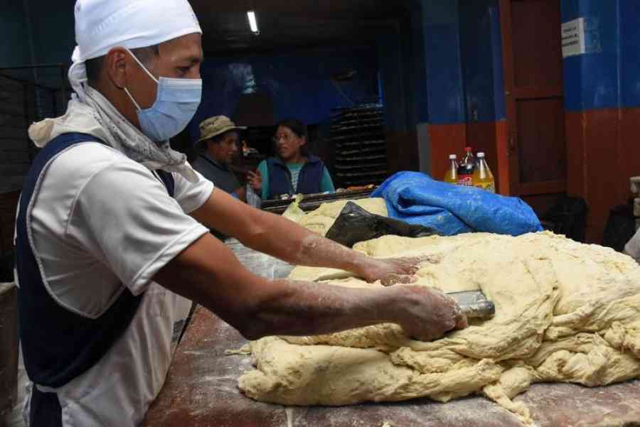 Panificadores levantan paro tras acuerdo con el Gobierno