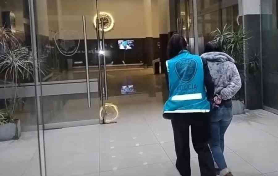 Mujer que dopaba a sus víctimas fue aprehendida cuando intentaba fugarse a Bolivia