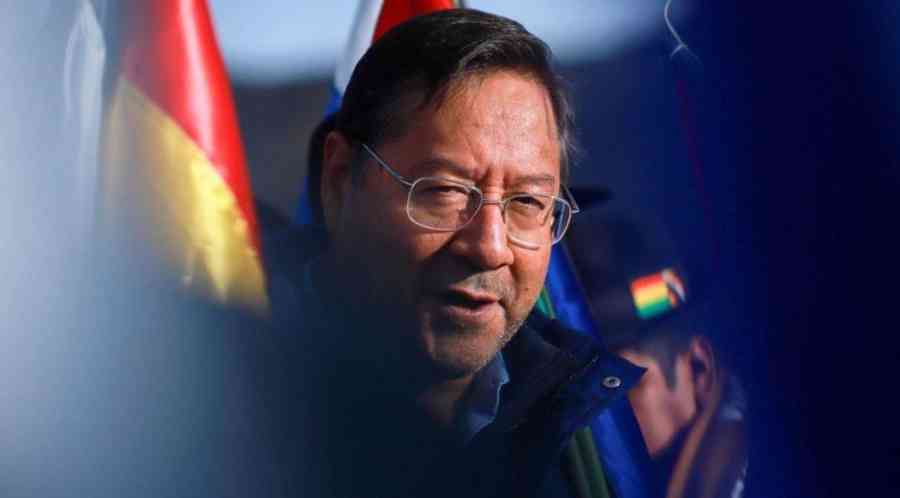 Luis Arce condena "enérgicamente" el "despliegue militar" de EEUU cerca de Venezuela