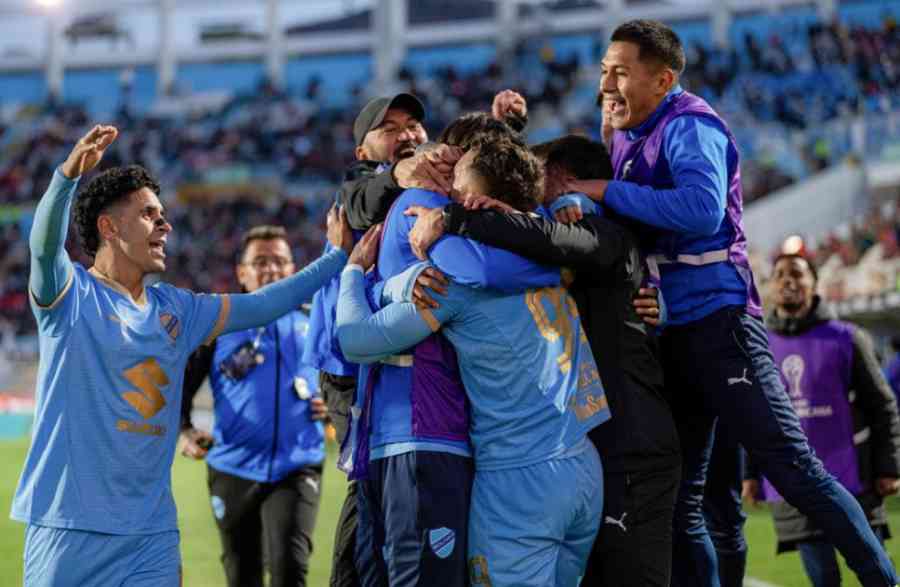 Bolívar pasea a Cienciano ida y vuelta y se mete a cuartos de final