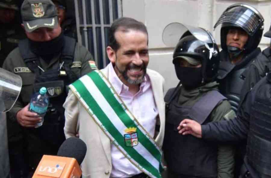 Ordenan detención domiciliaria de Camacho por el caso del paro de 36 días