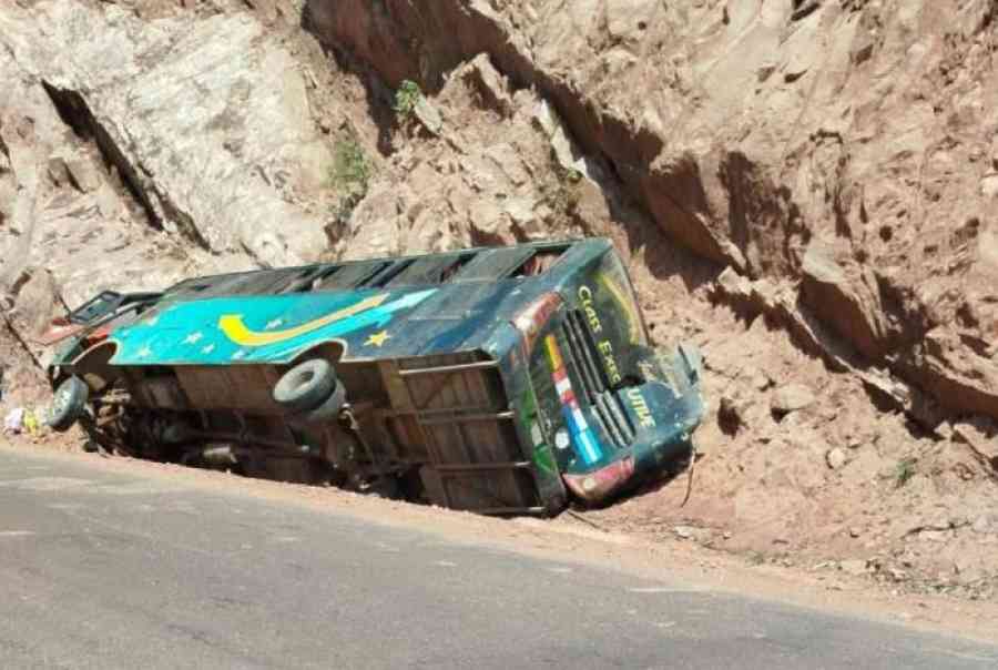 Reportan accidente con heridos tras el vuelco de un bus en la ruta Palos Blancos-Entre Ríos