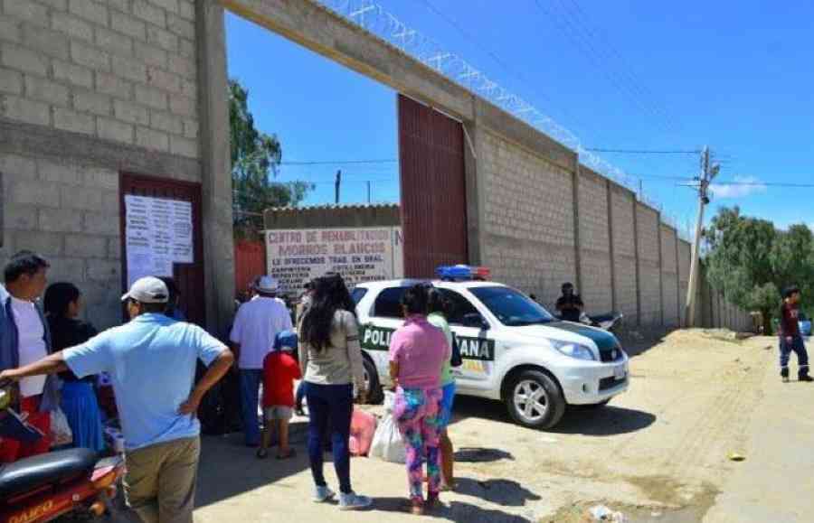 Policía frustra fuga de un interno en el penal de Morros Blancos