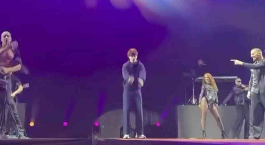 Hijo de Ricky Martin sorprende en concierto y emociona al público en Chile