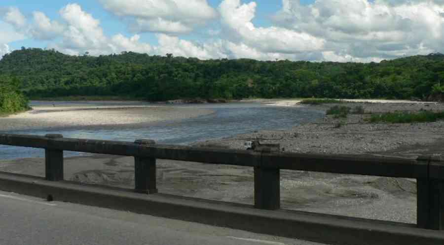 Pescadores hallan el cuerpo de un hombre flotando en el río Villa Tunari