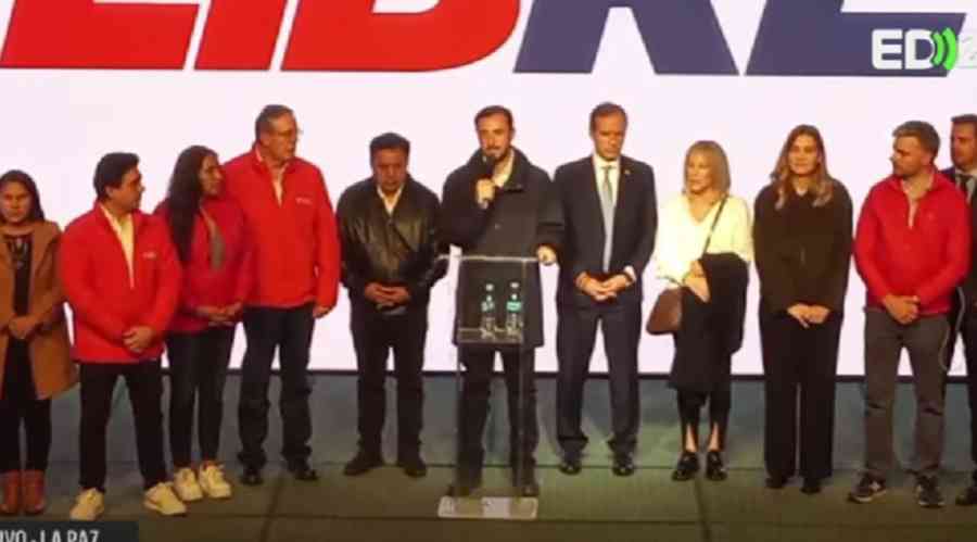 Tuto Quiroga reconoce y felicita la previsible victoria de Rodrigo Paz