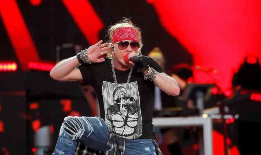 Axl Rose enfurece frente al público argentino por fallo de sonido