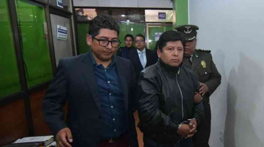 Aprehenden a Juan Carlos Huarachi por presunto enriquecimiento ilícito