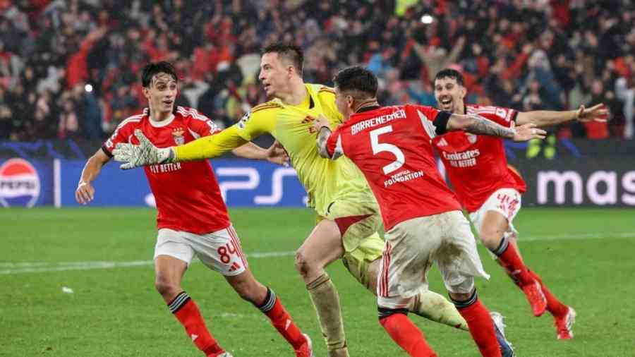 ¡Increíble! El arquero de Benfica da la clasificación y tumba al Real Madrid