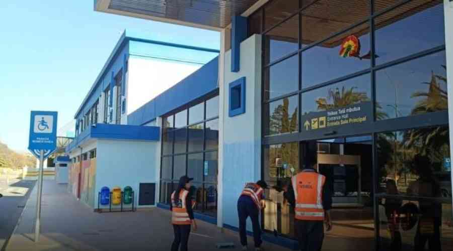 NAABOL internacionalizará temporalmente los aeropuertos de Tarija y Oruro durante el carnaval