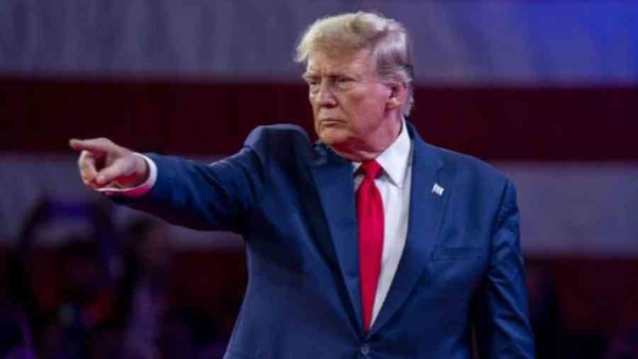 Trump insta a la Guardia Revolucionaria iraní a rendirse o afrontará una "muerte segura"