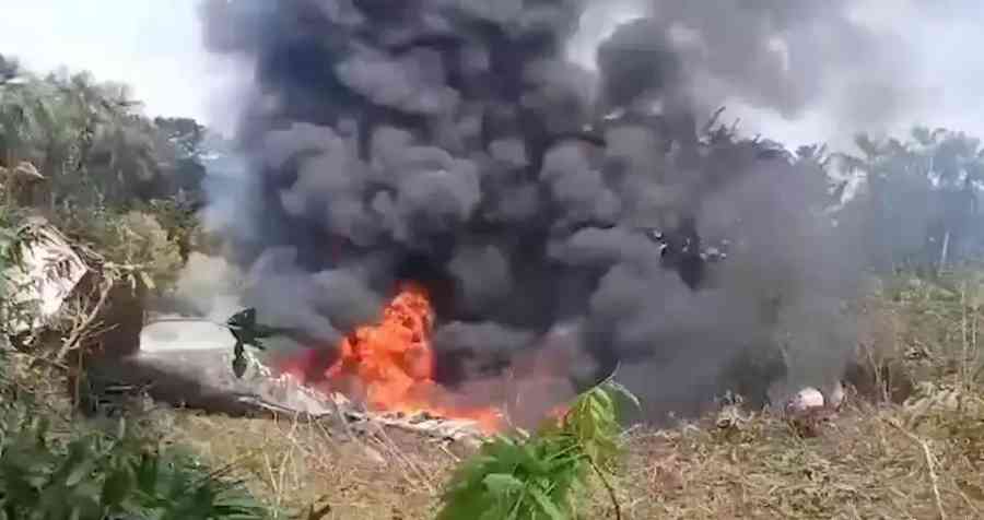 Al menos 8 fallecidos en el avión accidentado en Colombia