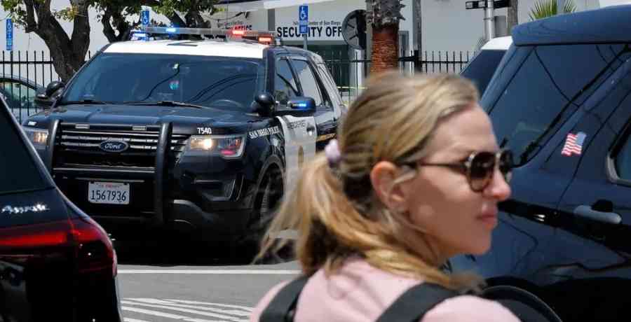 Al menos cinco muertos en tiroteo en mezquita de San Diego